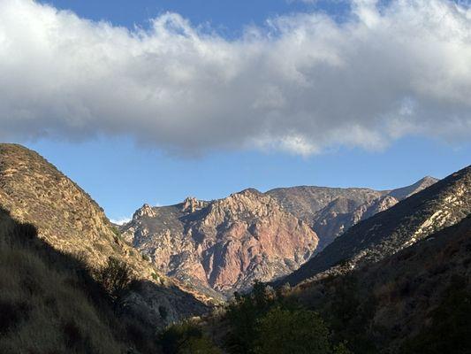 The eponymous Red Rock Mountain.