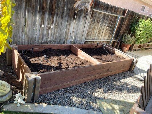 Custom raised planter bed