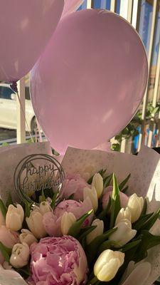 Flowers, balloons