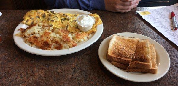 Gyro Omelete w/ Hash browns and regular toast