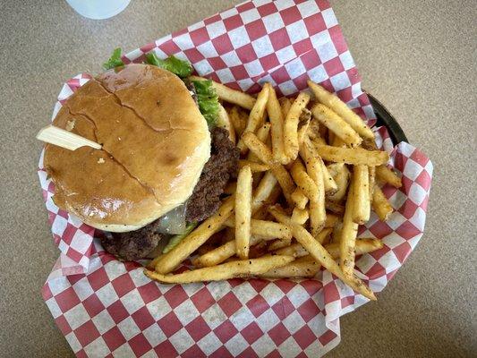 The Lakes Burger at Arrowhead Grill