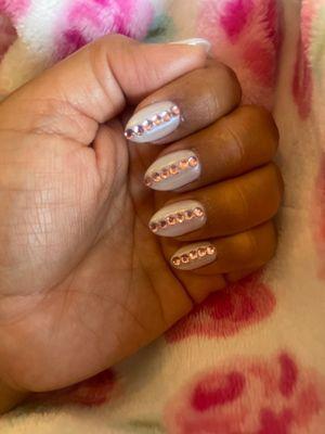 Got a new set, take off was easy&gentle.White chrome with pinkdiamonds. Done by Mimi.