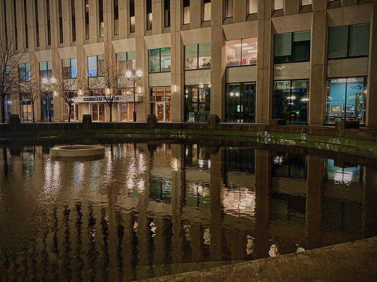 Overlooking the City of Dayton's town square and fountain, the Museum is located between the historic Arcade, City Hall, and the Schuster.