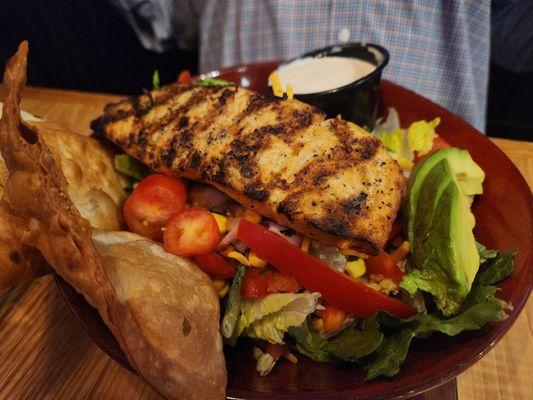 Celebracion Salad with Salmon