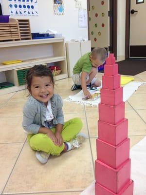 There are many benefits in Montessori education