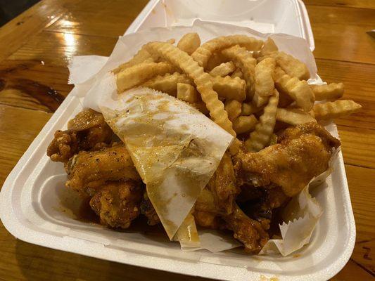 10 Piece Wing Dinner, half honey hot half spicy lemon pepper