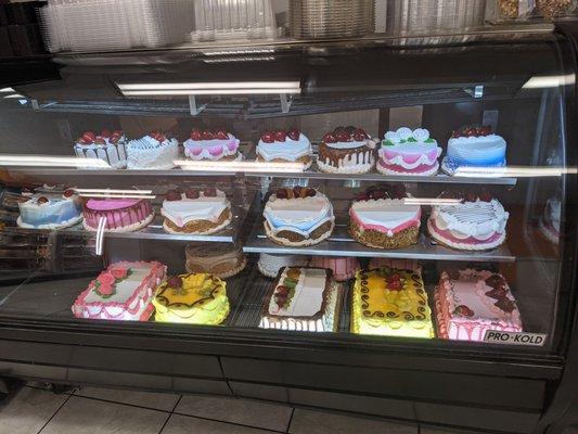 Cakes on display from $21-$40+ dollars