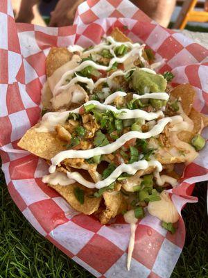 Nachos with chicken and beef