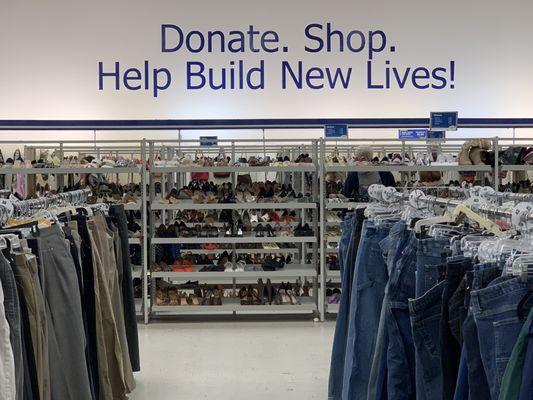 Interior of Hixson Goodwill store