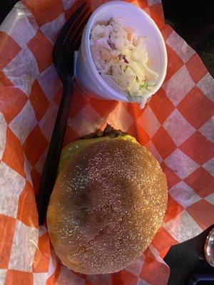 Burger, coleslaw