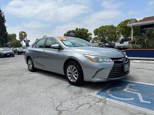 2015 TOYOTA CAMRY! CALL US AT (562) 696 -1222