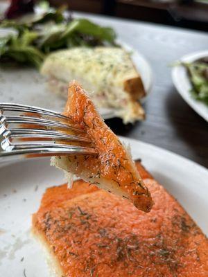 Salmonreo toast