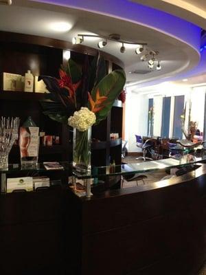 Milan Salon Brickell front desk