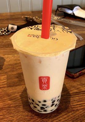 Milk tea with black tapioca pearls