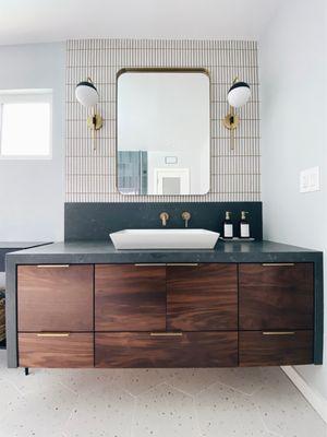 Renovated guest bathroom by Kathleen Ann Designs