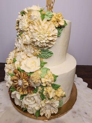 Luxury Floral Wedding Cake