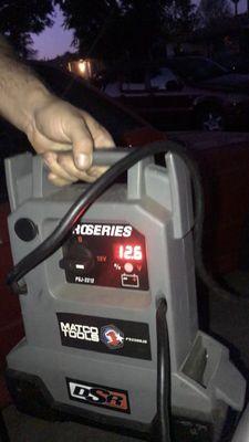 Battery voltage shown with battery jumper turned on