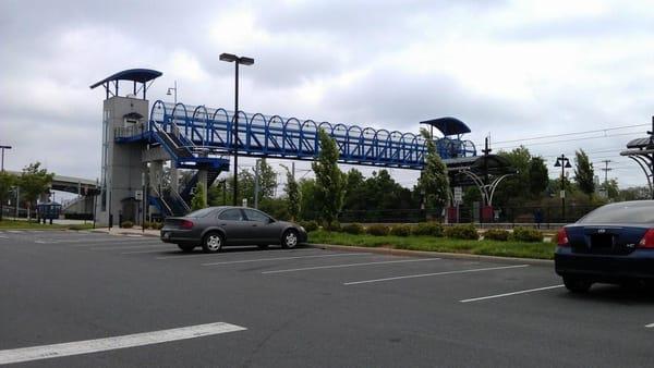 Sharon Road West Lynx Station