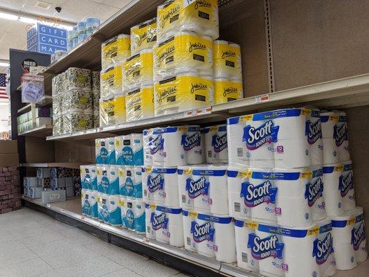 Tissue paper and paper towels (in stock)