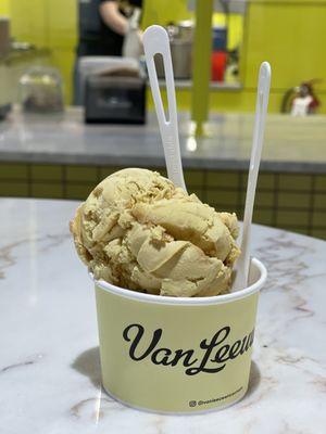 2 scoops - Japanese yam with yuzu flavor on top