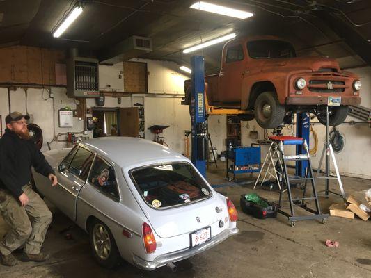 Repairing a cracked header on MGB-Gt rally car