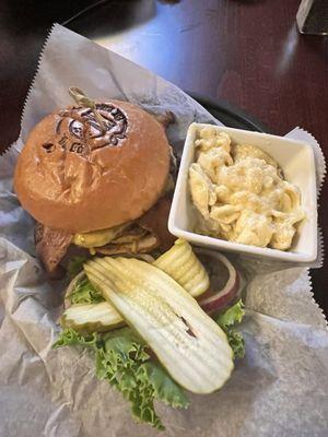 Bacon Cheeseburger with Mac n Cheese