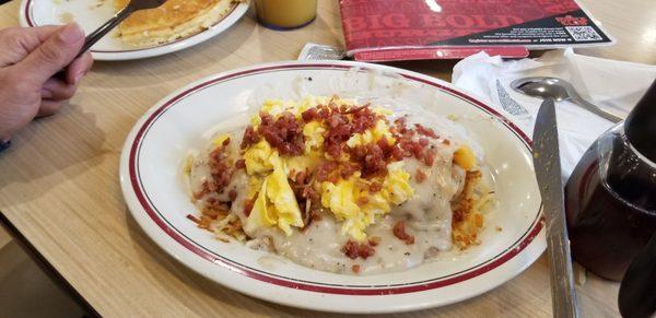 Quick stop for breakfast on our way home to SA. The food did not disappoint!