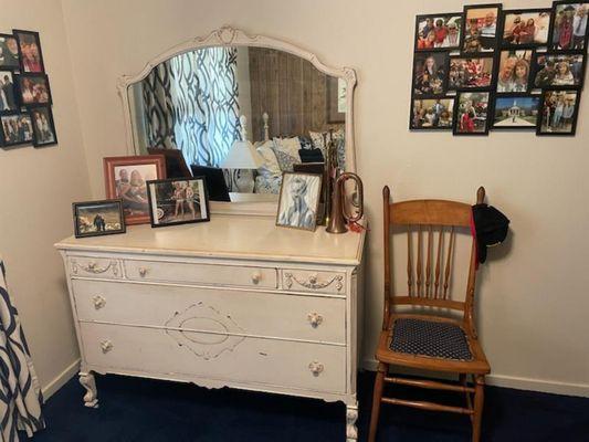 This shabby chic style dresser in white.