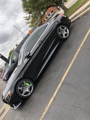 Completely professionally done calipers new 20" staggered amg wheels with Michelin tires