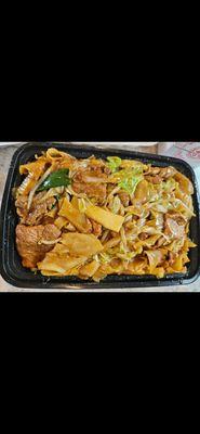 Beef chow fun