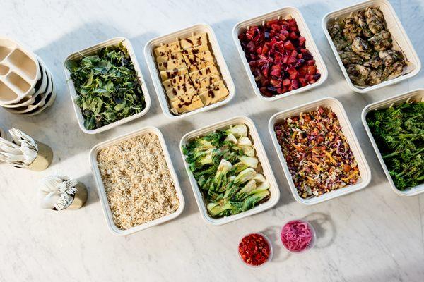 Family-style catering that lets you build-your-own box on the spot!