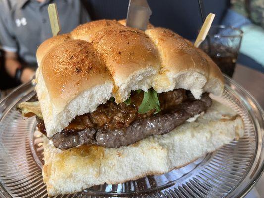 Cake stand slider Beef