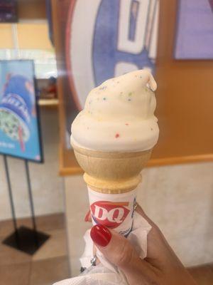 Confetti dipped cone