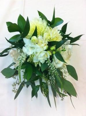 Woodsey chic bridesmaid bouquet