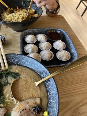 Steamed XiaoLongBao (8pcs)