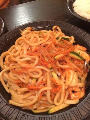 Udon noddles with shrimp