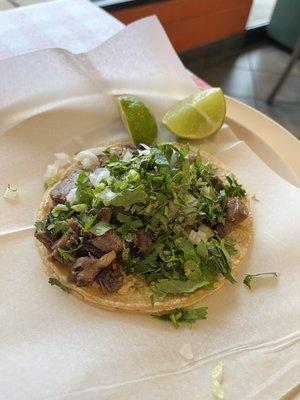 Lengua (tongue) taco