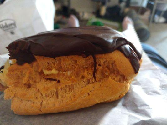 Giant Eclair from side view