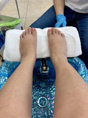 Gel pedicure