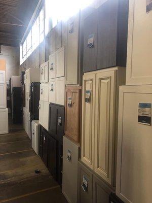 Assorted kitchen cabinets