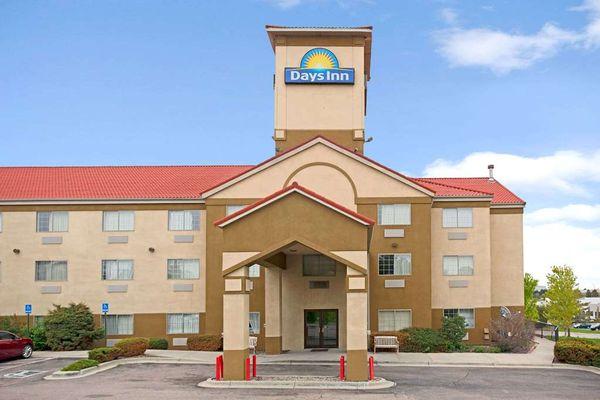 Welcome To The Days Inn Englewood Denver Tech