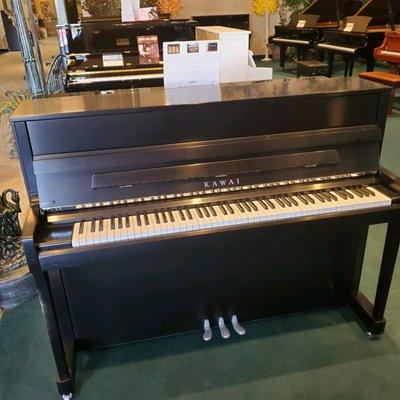 The beautiful Kawai K200 piano