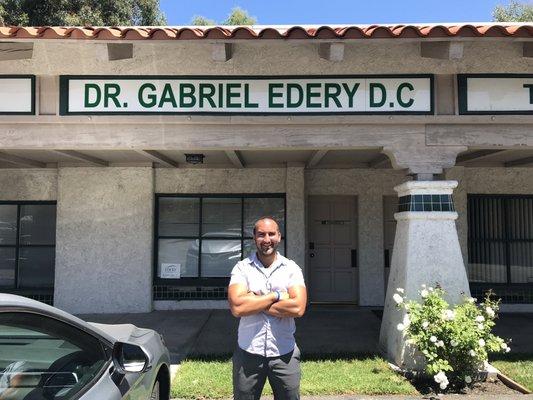 Dr. Edery