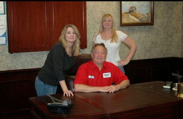 Jim Dickerson the owner and his two daughters Debbie and Angie