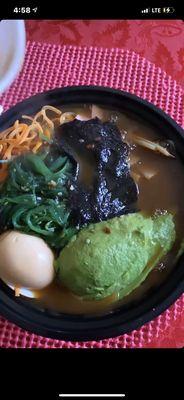 Spicy Miso Ramen / Veggie avocado