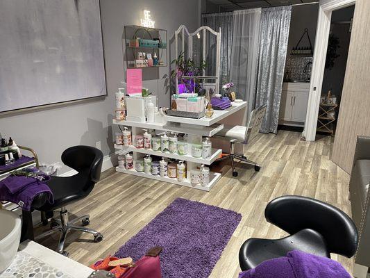 Manicure & pedicure area