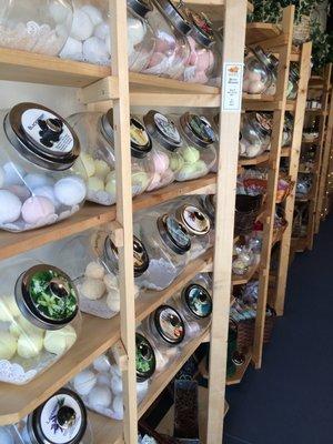 FROG Soap makes over 40 different kinds of Bath Bombs