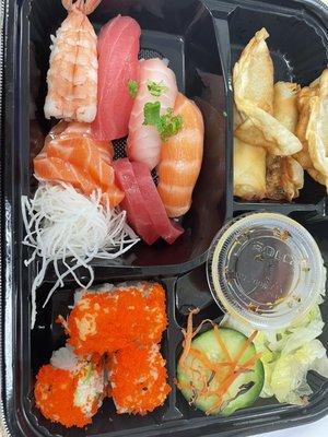 Sashimi & Nigiri Bento box