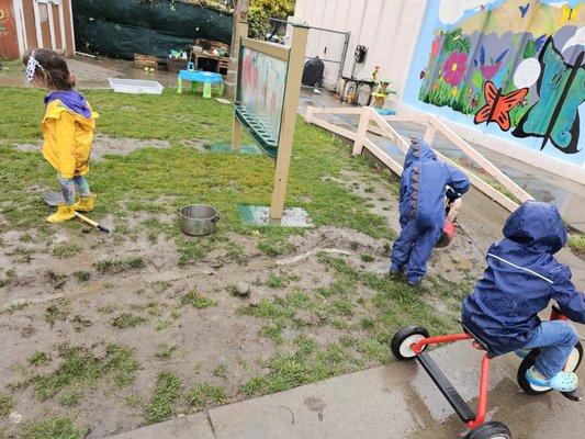 At FPNS we believe that outdoor play isn't a seasonal luxury; it's an anytime, all-weather learning opportunity kids should have access to.