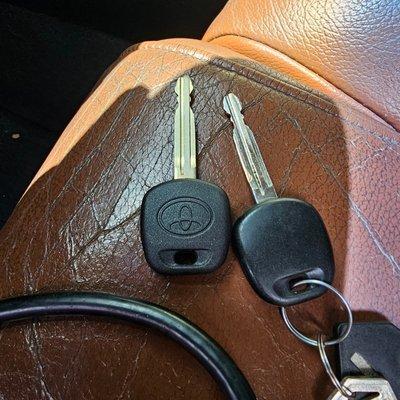 #Rapidcarkeys  #mobileservices #carkeyslocksmith #locksmithnearme #autolocksmith  #westpalmbeach #downtownwestpalm